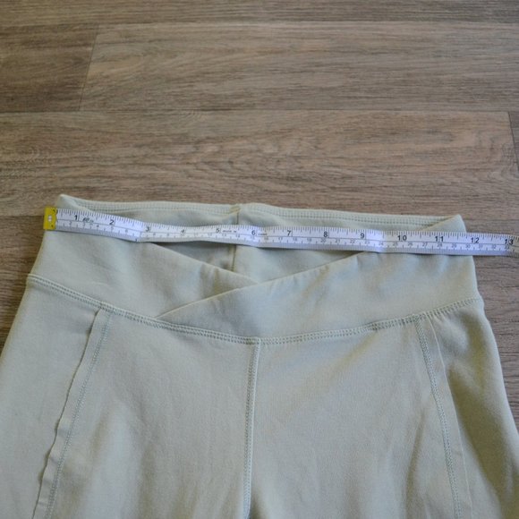 Free People Movement Turnout Sage Green Legging Size XS Extra Small - Picture 3 of 8